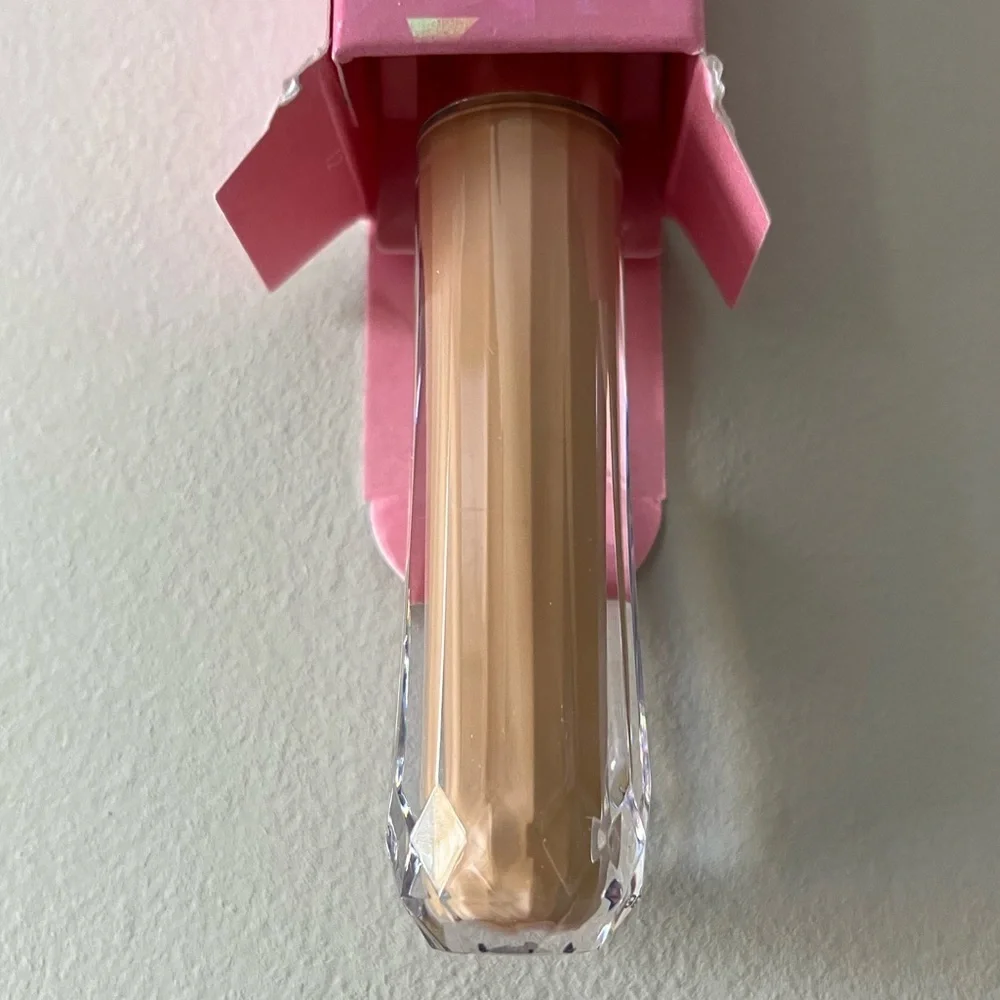 Jeffree Star Magic Star Concealer C15.25